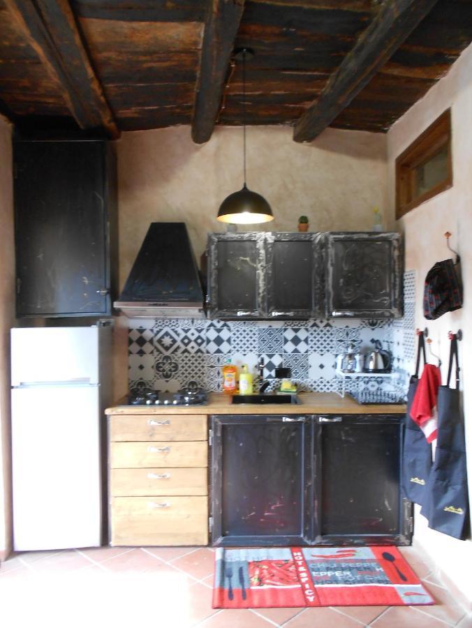 Alloggio Turistico Rizzuto - Centro Storico Bracciano  Extérieur photo