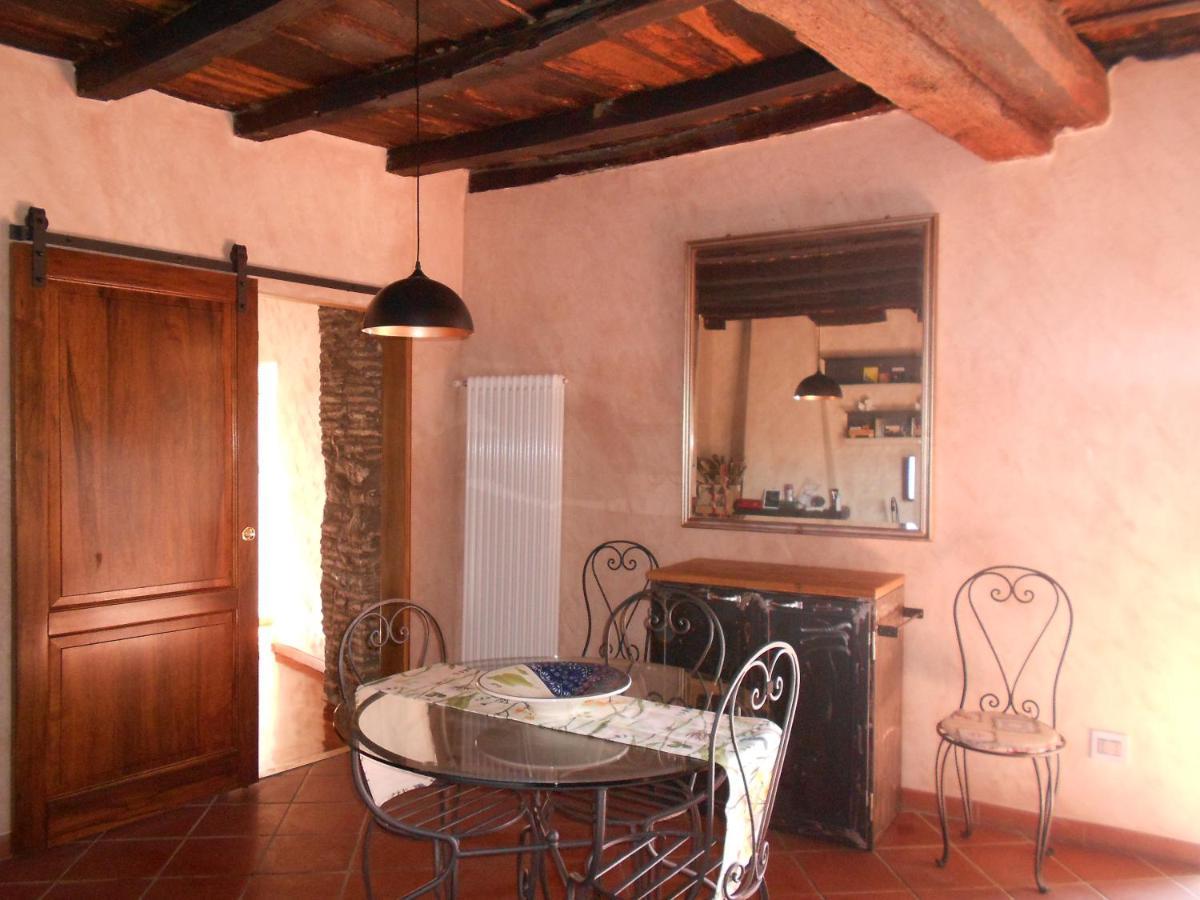Alloggio Turistico Rizzuto - Centro Storico Bracciano  Extérieur photo